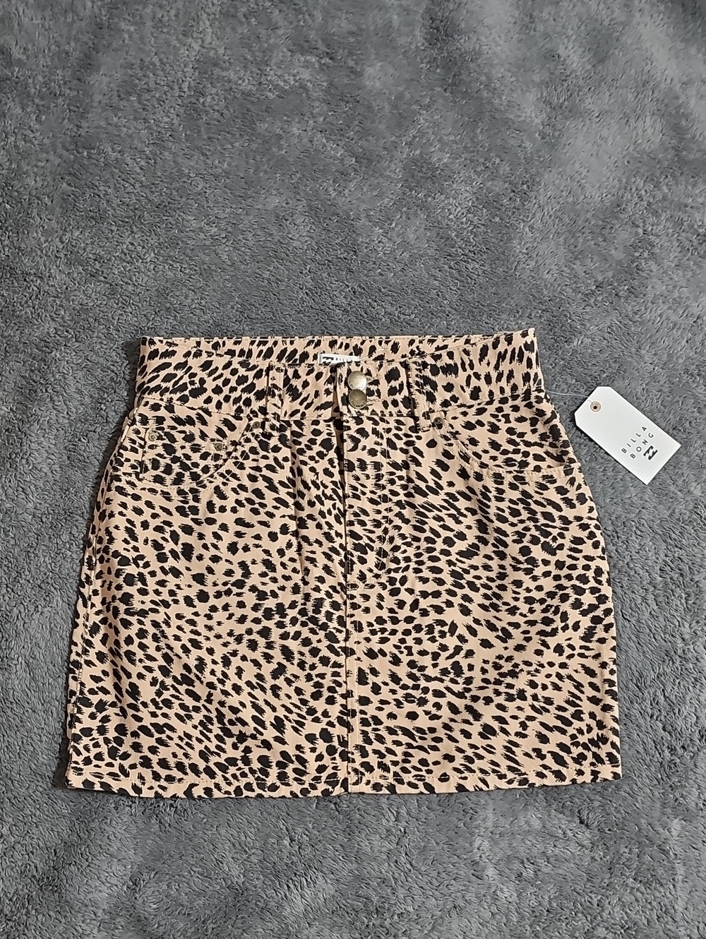 Billabong "According To Print" Leopard Cheetah Denim Mini Skirt Size 28 NEW